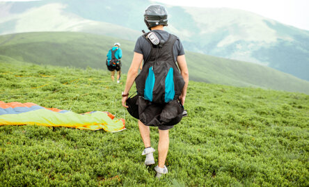 Quelle est la différence entre le parapente et le parachute ?