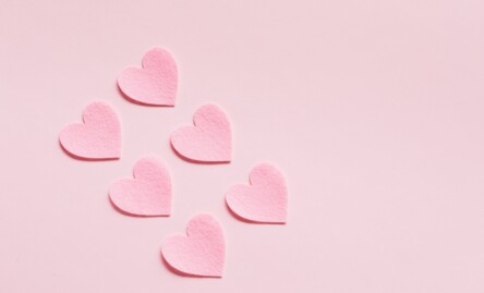 Qui doit offrir un cadeau à la Saint-Valentin ?