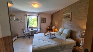 Nuitée avec vue canal, petit déjeuner et repas au Relais Gourmand pour 2 personnes