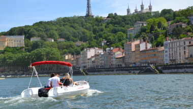 Location d'un bateau sans permis 7 places