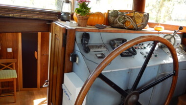 Embarquez pour trois nuitées à bord du Bateau FRIPONNE...