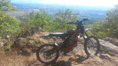 Moto électrique SUR-RON - Randonnée avec guide pro