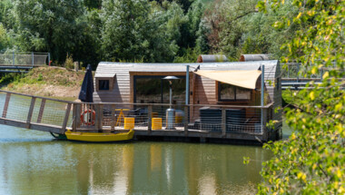 Nuit en logde flottant ou perché avec spa
