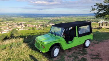 Découverte du vignoble Beaujolais en Méhari électrique