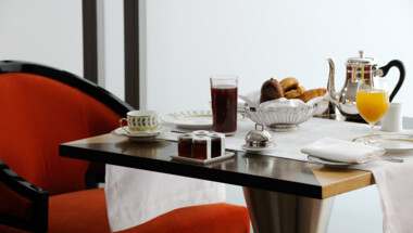 Petit déjeuner américain pour 2 personnes