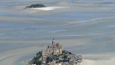 Vol touristique privé vers Le Mont-Saint-Michel ou Les Falaises d'Etretat