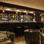 2 Apéritifs au bar de l'hôtel