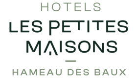 LES PETITES MAISONS - HAMEAU DES BAUX Logo