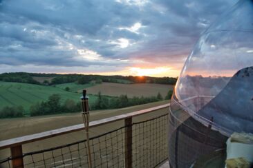 LES BULLES PERCHEES DE LARTIGUE image 2