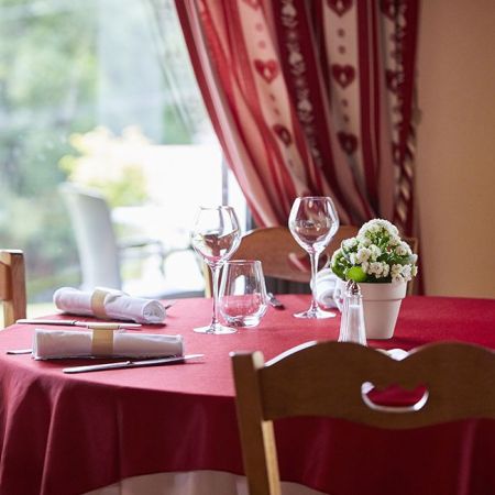 DEJEUNER OU DINER TERROIR AU PAS DE L'ALPETTE