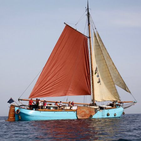 Croisière avec 1 nuit comprise sur l'île de Groix à bord d'un Tjalk