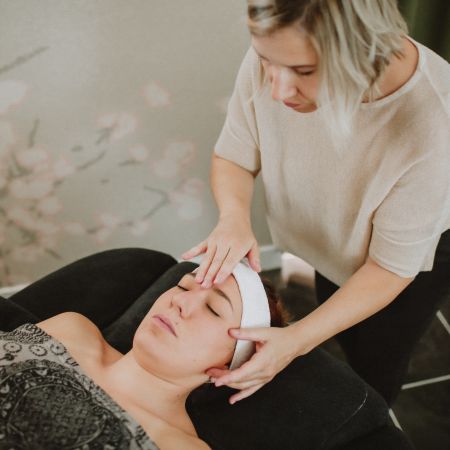 Soin ESTHEDERM " Osmoclean Dourceur" : La peau est éclatante, dynamisée, le teint pur et transparent: 30 minutes
