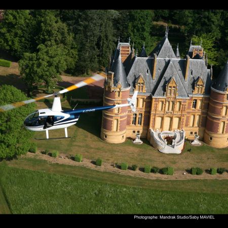 Survol des châteaux du Beaujolais