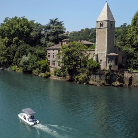 2h de bateaux sans permis 10 places
