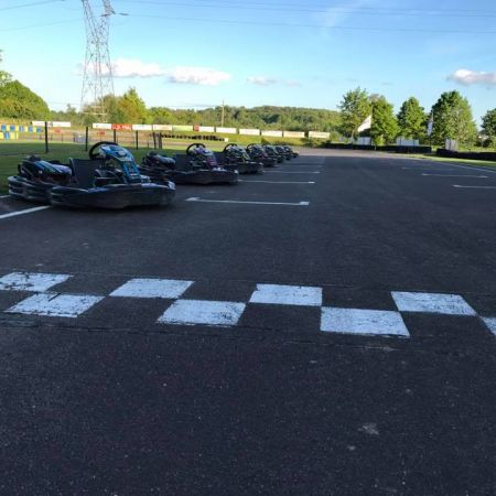 Bon enfant (à partir de 7 ans et plus de 1m25) pour 2 sessions de 10' Kart SODI LR4 120 Cm3