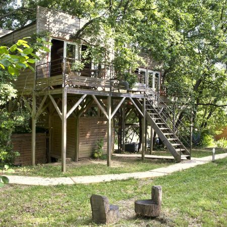 Séjour en famille dans une cabane perchée dans les arbres