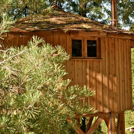 Nuit dans la cabane perchée "Les pitons" avec Spa, pour deux personnes