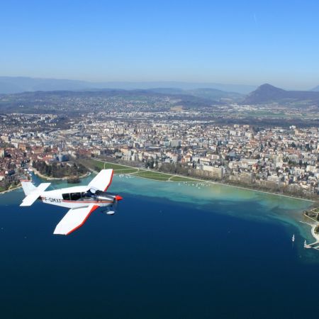 Baptême de l'air en Avion - Circuit Annecy (15 min)