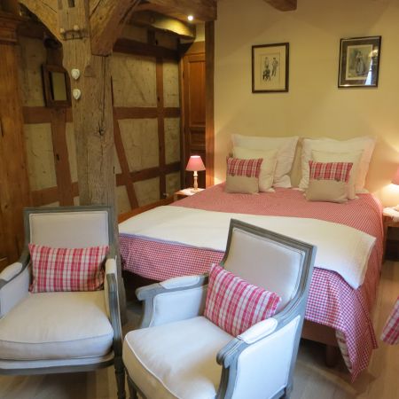 Séjour romantique chambre côté stub