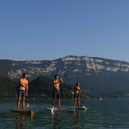 Initiation ou perfectionnement au stand-up-paddle sur le lac d'Aiguebelette