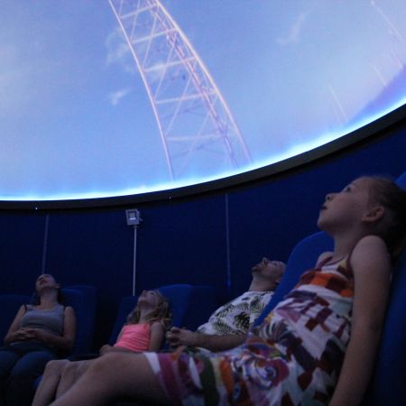 Séance de planétarium à l'Observatoire de la Lèbe