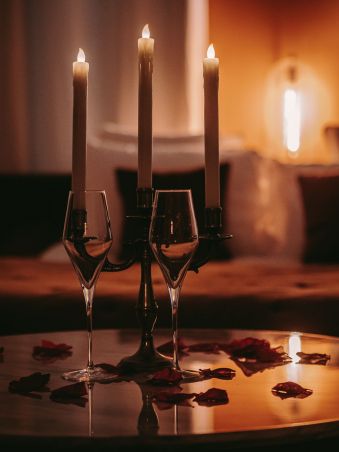 1 nuit + petits déjeuners et champagne dans la Suite Jacuzzi de luxe image 4