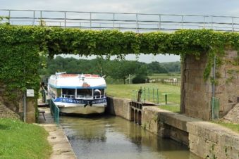 Croisière Saône Tournus abbaye image 1