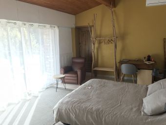SEJOUR DANS LA SUITE "LES CEDRES" image 2