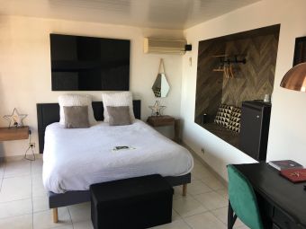 SEJOUR ROMANTIQUE EN CHAMBRE SUPERIEURE "LES PALMIERS" image 9