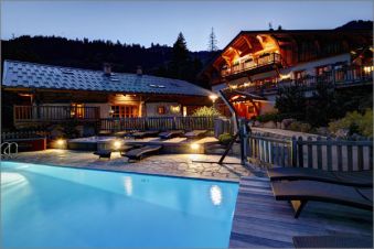 SARL HOTEL RESTAURANT LA FERME DU CHOZAL cover