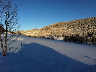 Week end raquettes au cœur du Haut Jura ( 2 nuitées avec petit déjeuner et prêt de raquettes) image 1