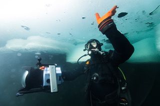 Plongée sous-glace individuel à Montriond image 1