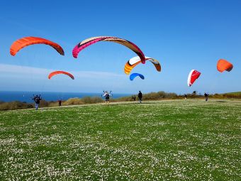 Stage découverte parapente + vol de 20 mins en paramoteur image 1