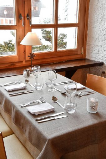 Dîner au champagne pour un duo d'amoureux image 3