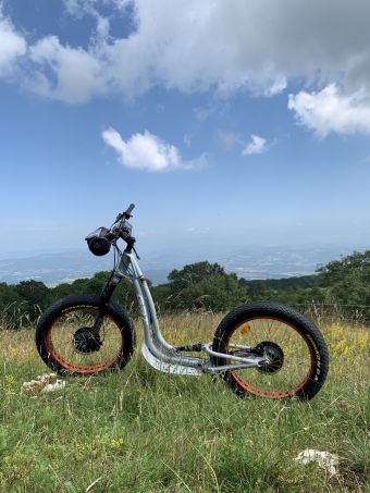 Trottinette électrique tout terrain image 1