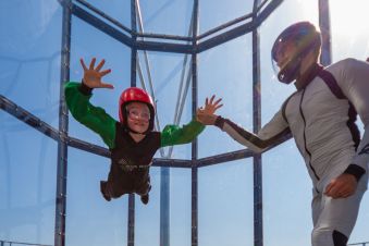 Bon cadeau 1 Enfant - vols en soufflerie image 1