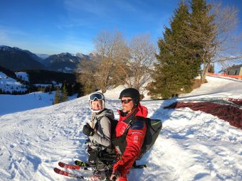Parapente, Hiver, La Clusaz, Vol de Beauregard. image 2