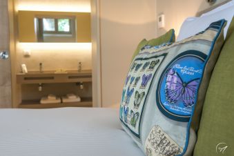 Les Suites du 33 - Chambre Double de Luxe avec Terrasse image 3