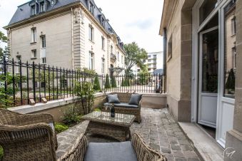 Les Suites du 33 - Chambre Double de Luxe avec Terrasse image 2