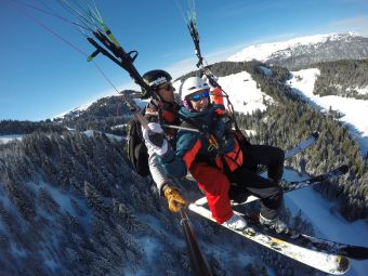 Vol parapente Hiver - La Clusaz image 1