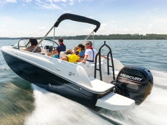 Demi-journée de location d'un bateau avec permis fluvial image 1