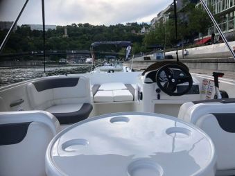 3h de location d'un bateau avec permis fluvial image 1