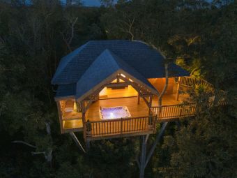 Séjour romantique - Cabane de Prestige avec Jacuzzi et Sauna privatifs image 1