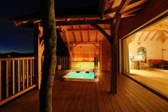 Séjour romantique - Cabane de Prestige avec Jacuzzi et Sauna privatifs image 12