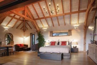 Séjour romantique - Cabane de Prestige avec Jacuzzi et Sauna privatifs image 4