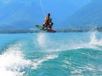 Une heure de Ski Nautique, Wakeboard, WakeSurf et/ou Foil en privatisation image 2