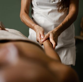 Massage Corps (60min) image 1