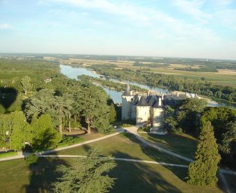 Vol en montgolfière en Anjou à Saumur ou Chinon - Billets VIP 2 personnes image 2