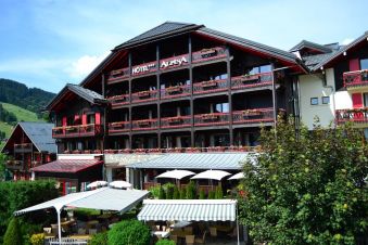 Hôtel Alpina exploité en individuel / Hominal Pierre cover