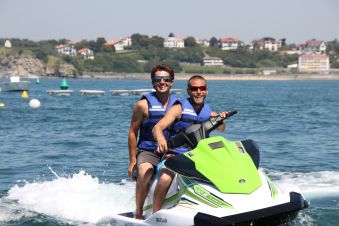 Location Jet ski avec permis (VX ou HO) image 2